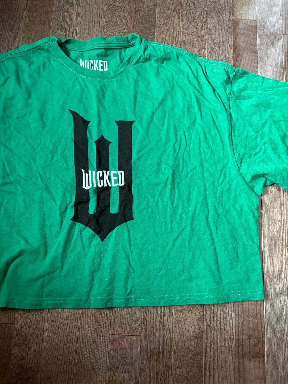 Wicked Green Graphic Short Sleeve Tee - Women